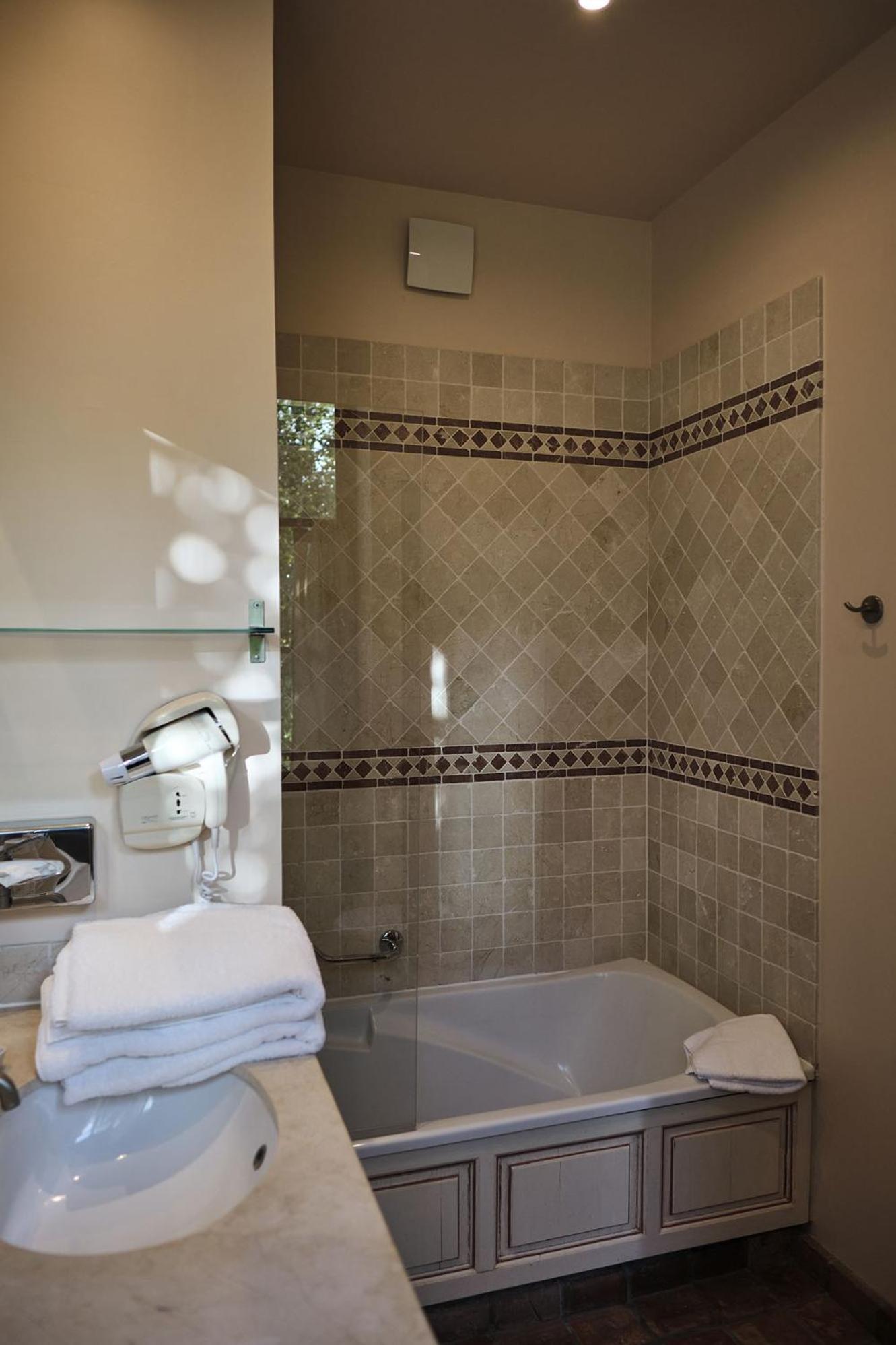 Hostellerie De La Tour D'Auxois Saulieu Dış mekan fotoğraf