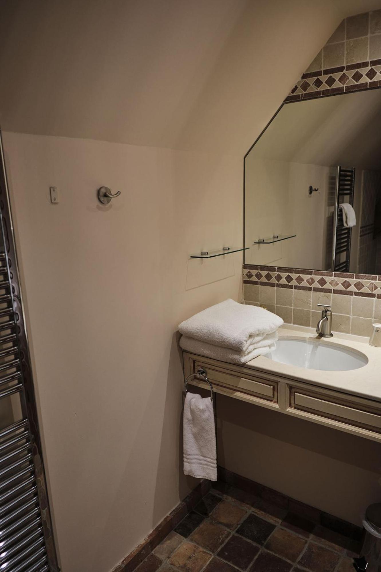 Hostellerie De La Tour D'Auxois Saulieu Dış mekan fotoğraf